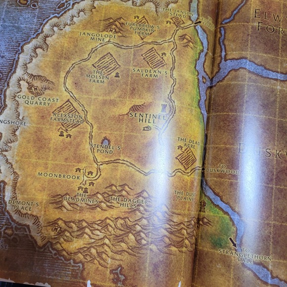 World of Warcraft Atlas 2006 BradyGAMES Publishing Hardcover Game Guide Book - Picture 2 of 8